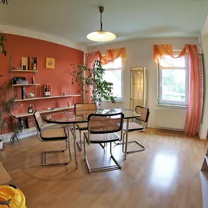 Jung 3*, Leipzig Deutschland